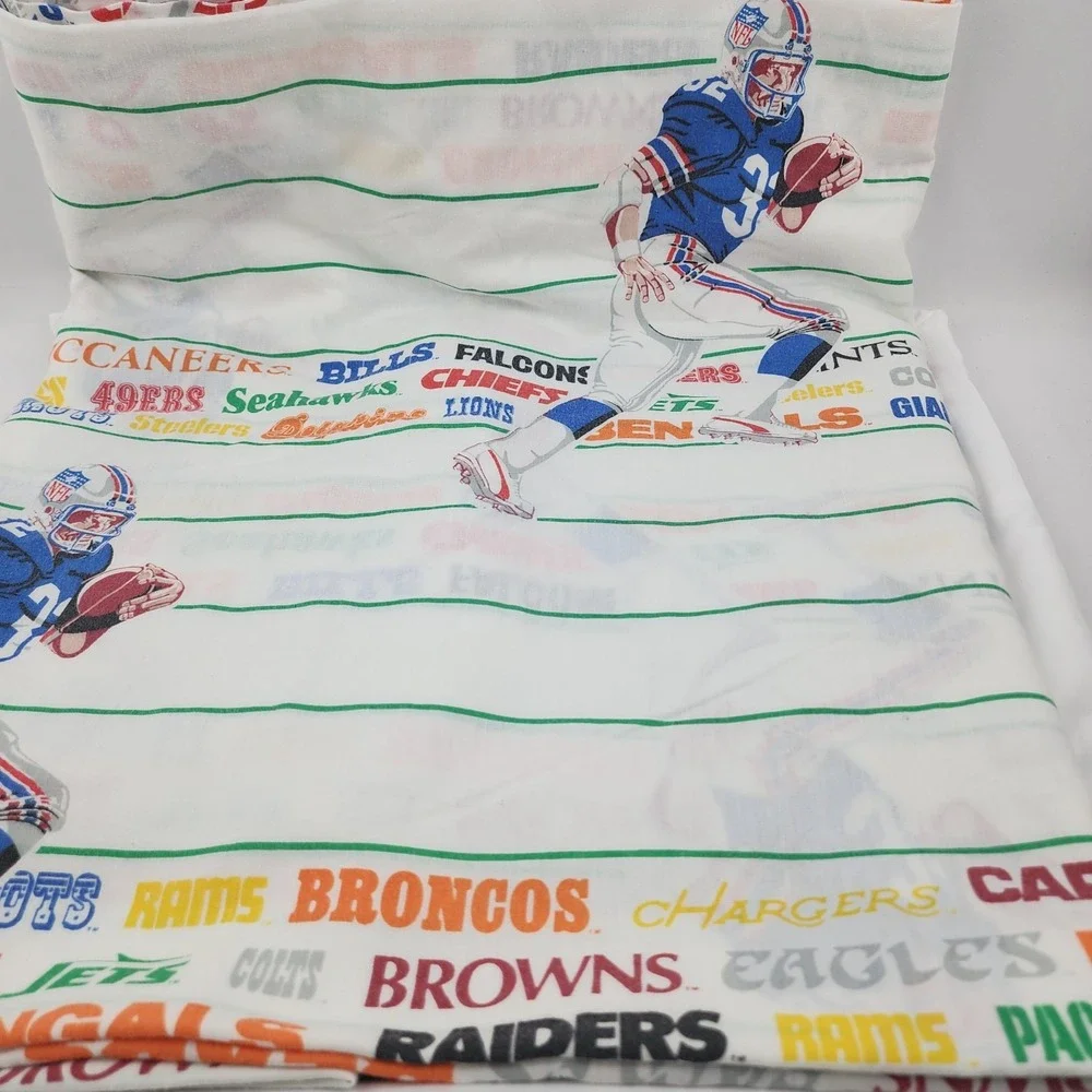 2 Vintage NFL Bed Flat‎ Sheet Football Team Twin 70 80's Bed Sheet Retired Teams